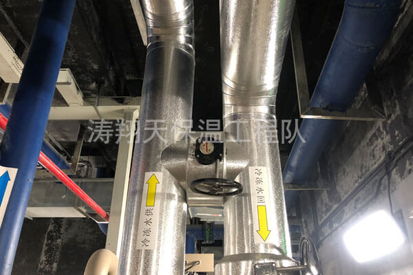 空調(diào)水管保溫.jpg 空調(diào)水管保溫.jpg